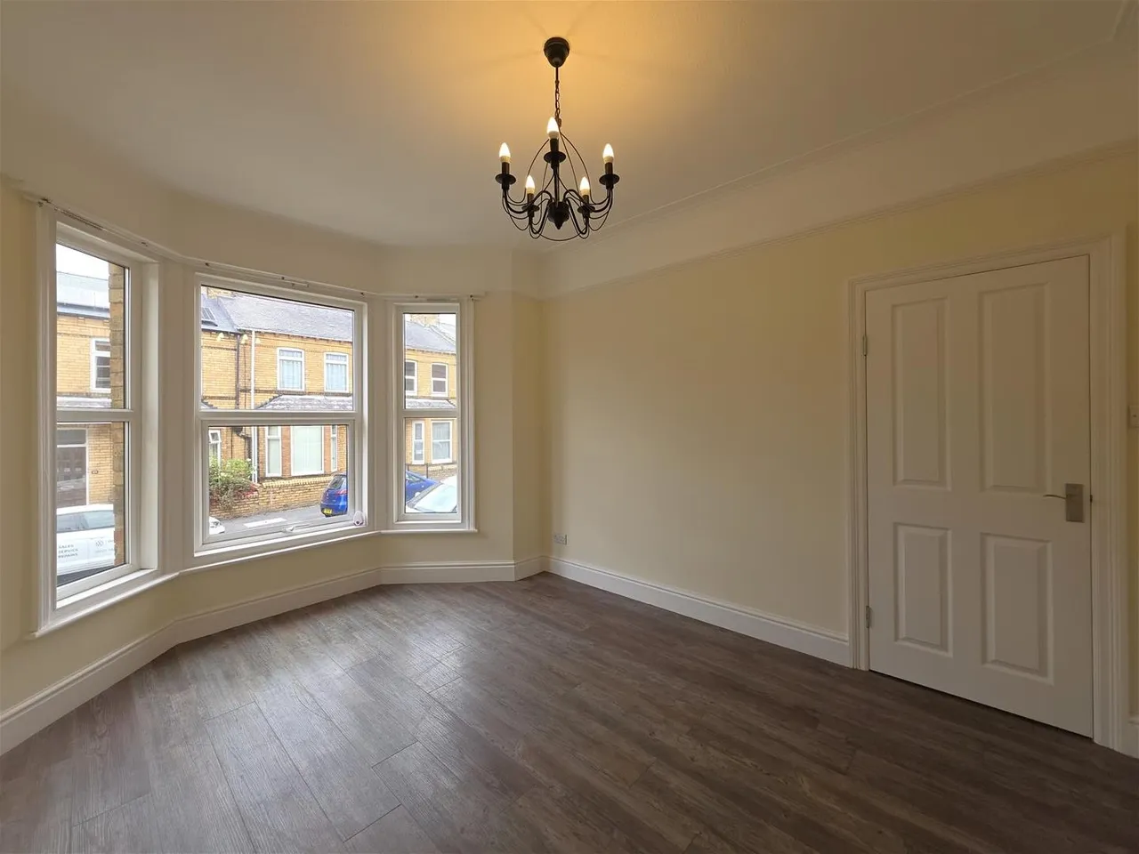 Mayville Avenue, Scarborough YO12 7NP, photo 3