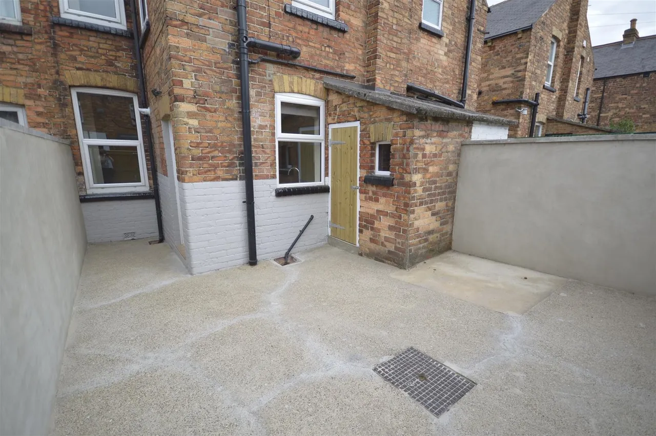 Mayville Avenue, Scarborough YO12 7NP, photo 23