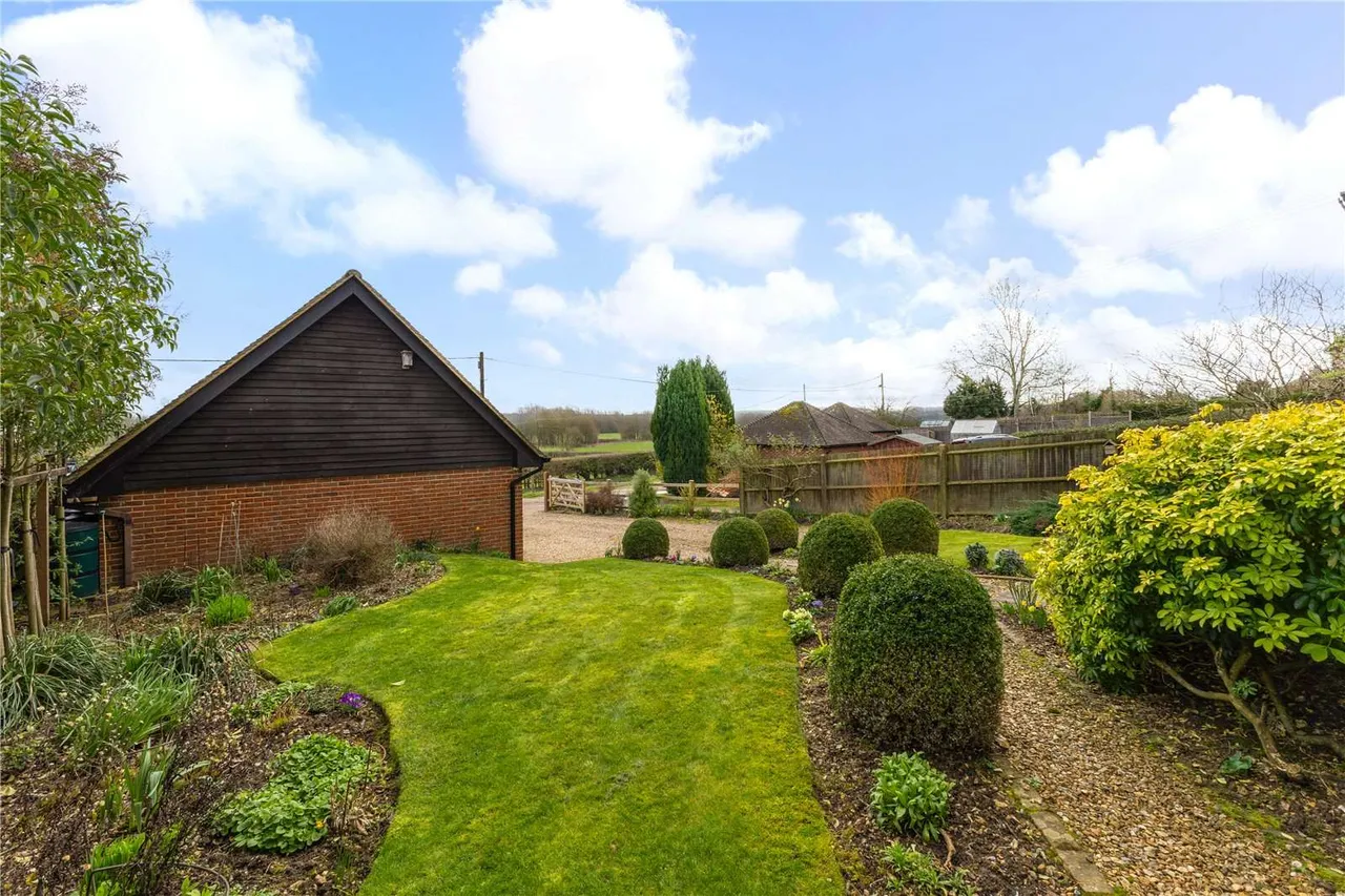 Hurstbourne Priors, Whitchurch, RG28, photo 17