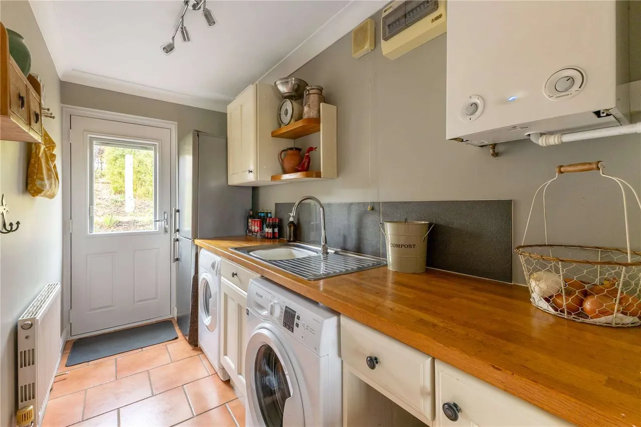 Hurstbourne Priors, Whitchurch, RG28, photo 4
