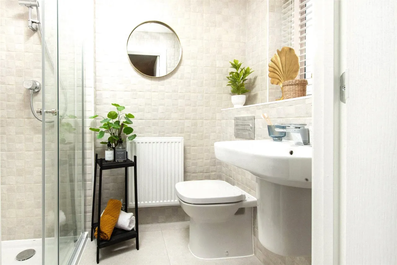 Moreton Road, MK18, photo 7