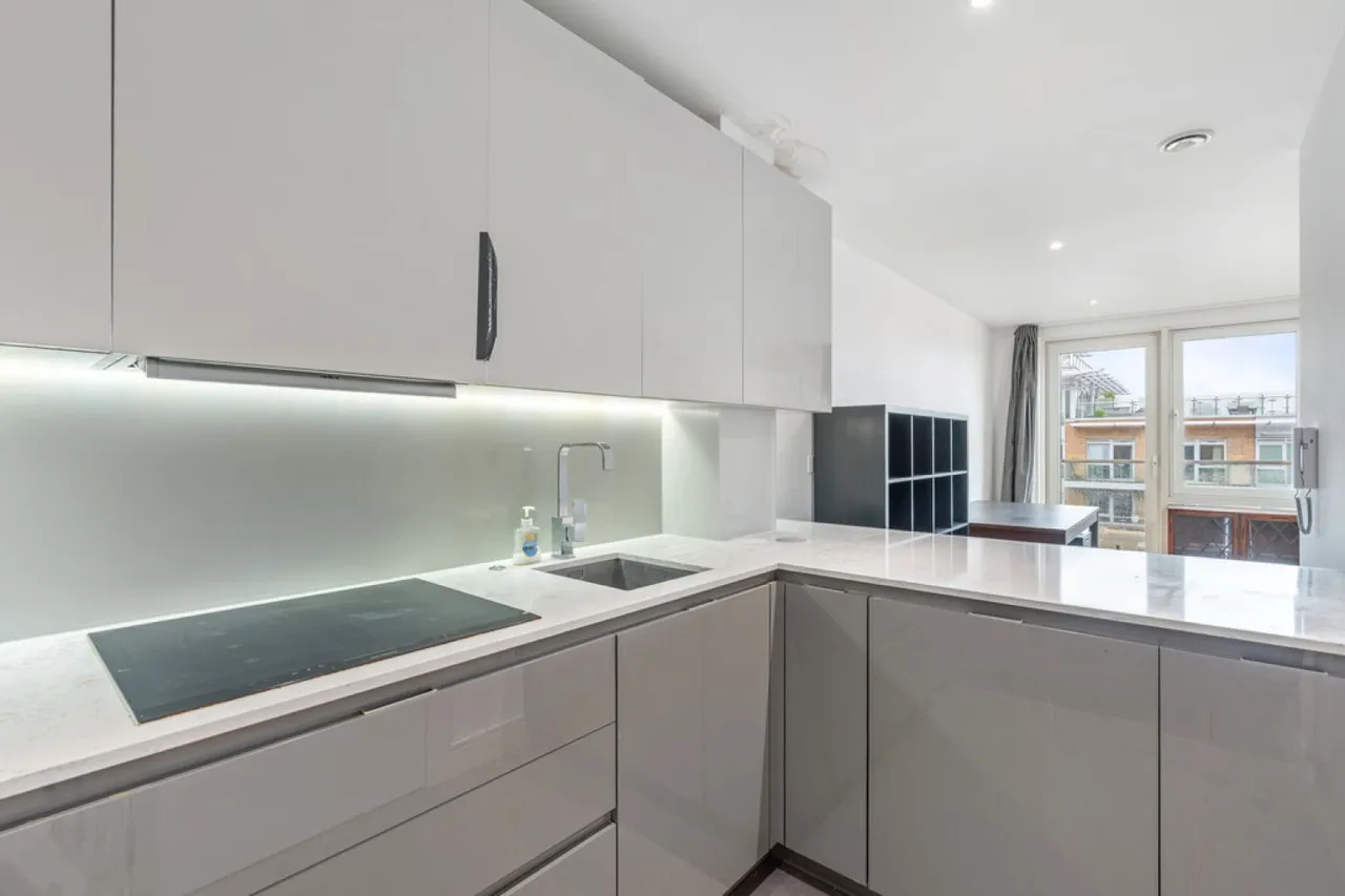 Jasmine House, Battersea Reach, photo 2