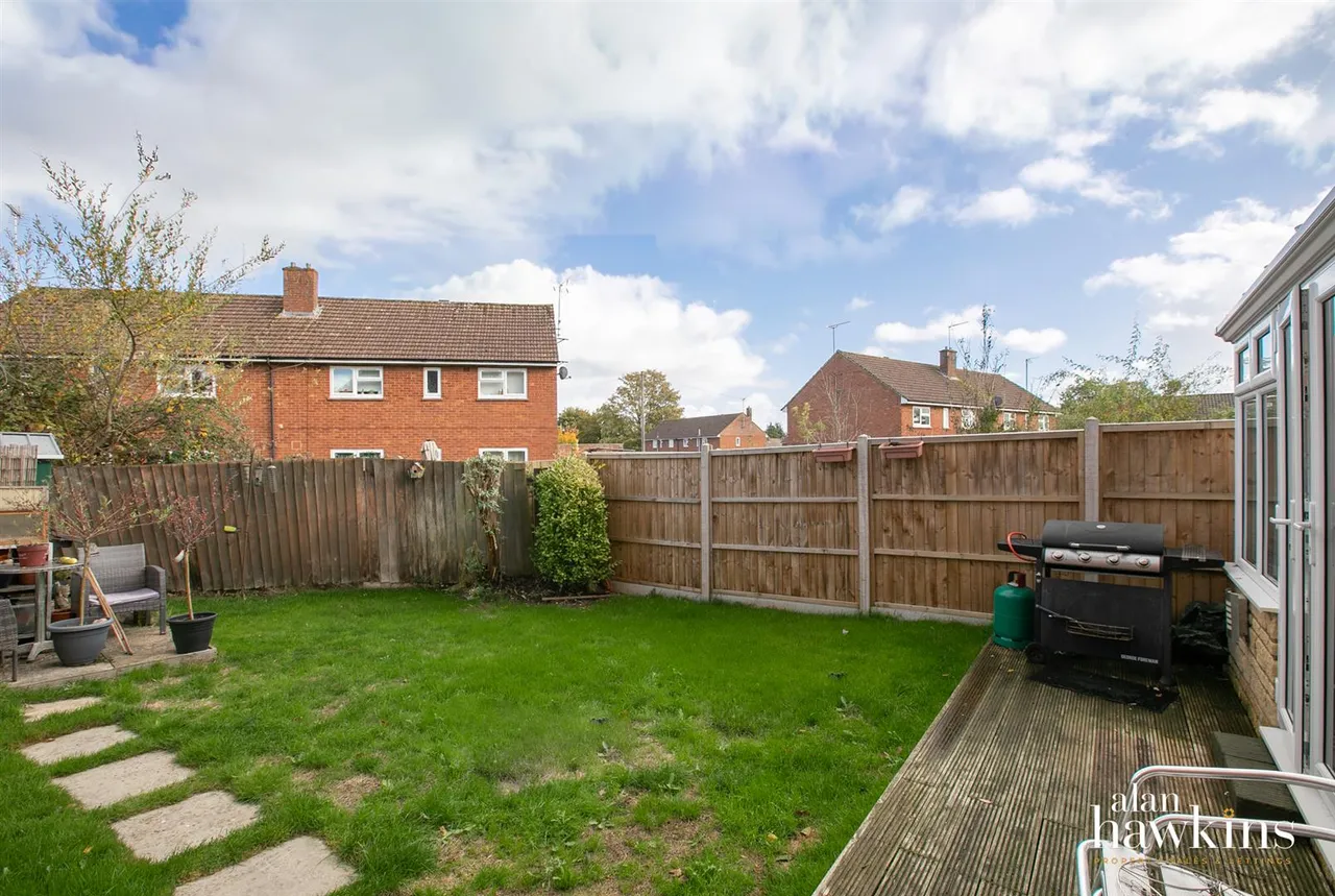 St. Josephs Way, Lyneham, SN15, photo 14