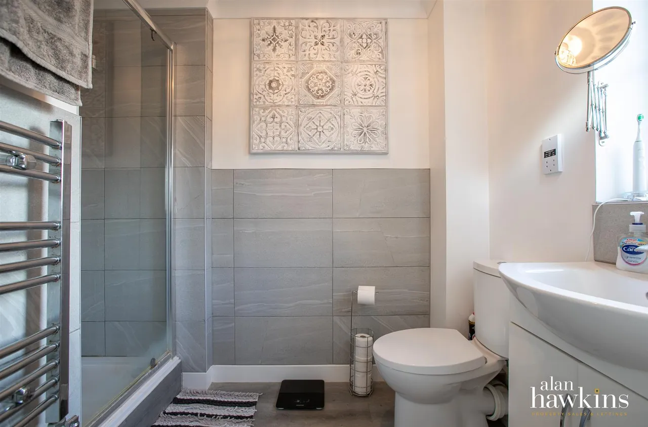 St. Josephs Way, Lyneham, SN15, photo 9