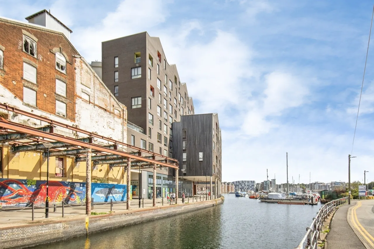 1 bed flat for sale — The Mill, College Street, Ipswich, Suffolk, IP4