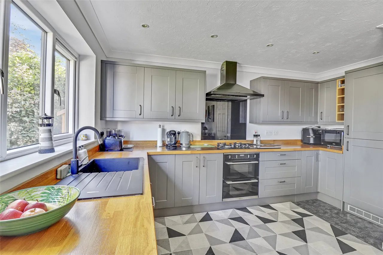 Marist Way, Barnstaple, EX32, photo 5