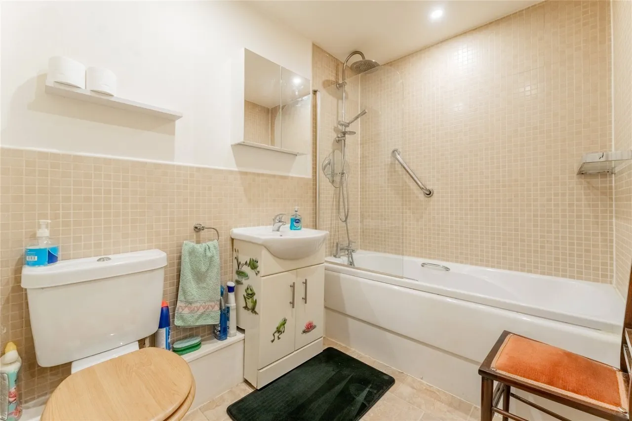 Castle Mews, Pontefract, WF8, photo 7