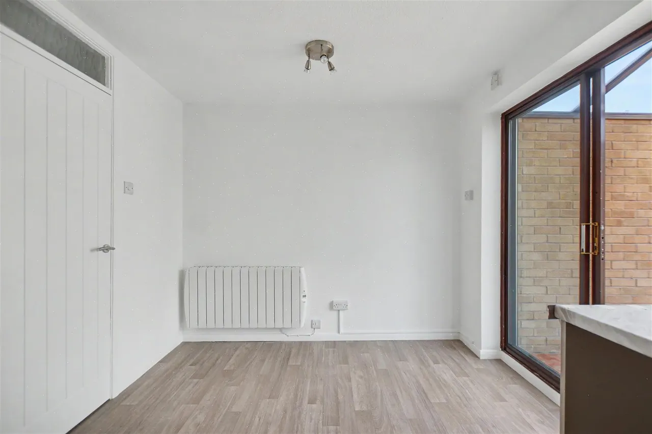 Howard Close, Long Eaton, NG10, photo 6
