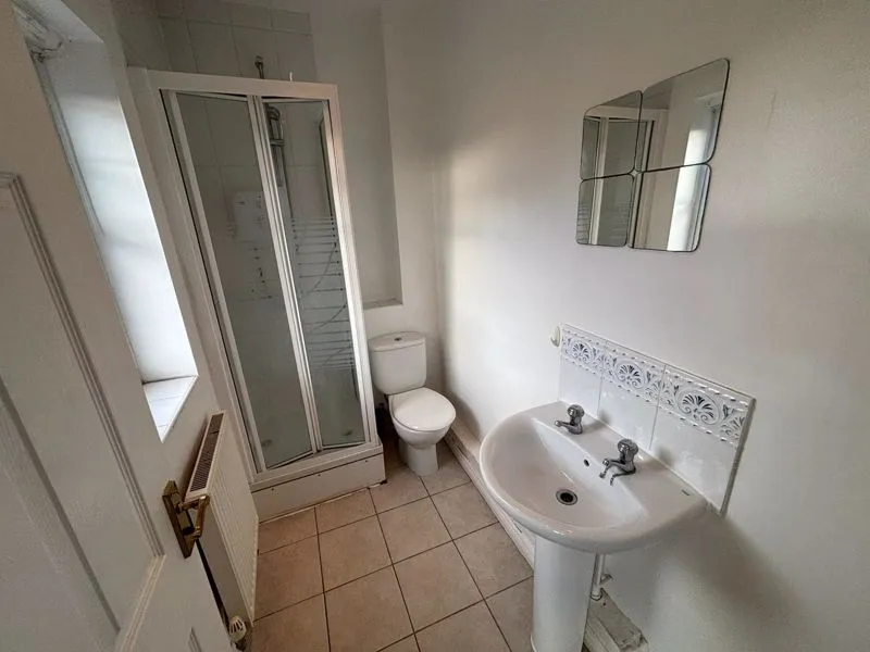 1 Symphony Close, Edgware HA8 0ED, photo 9