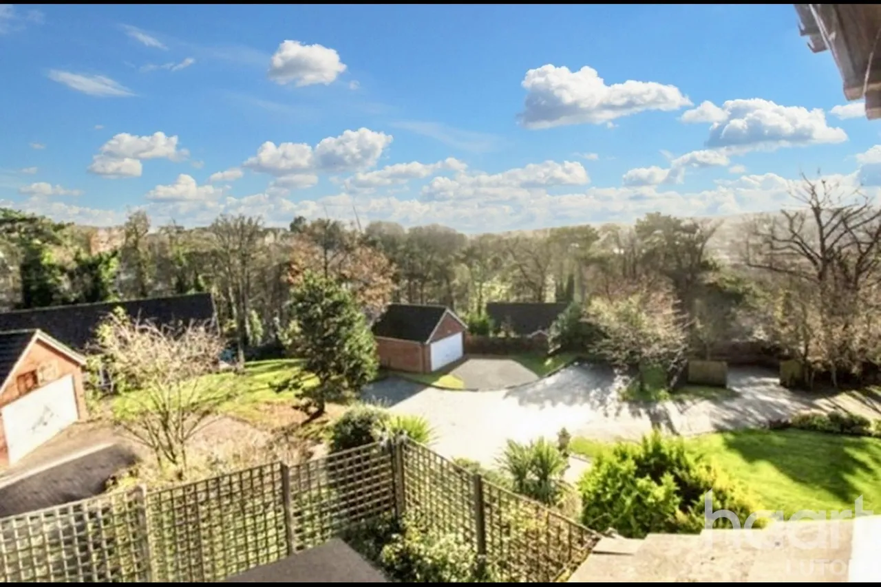 Hart Hill Lane, Luton, LU2, photo 2