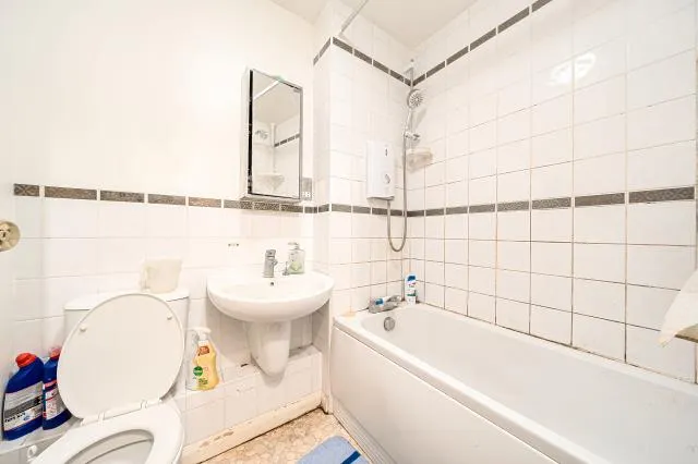 Stephenson Court, Slough, SL1, photo 5