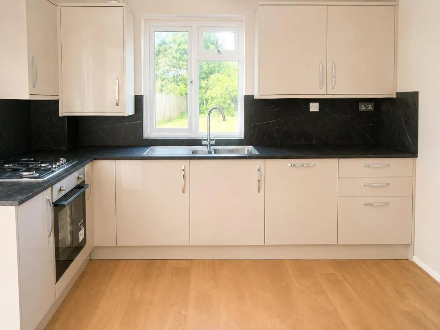 Stuart Way, Windsor, SL4, photo 2