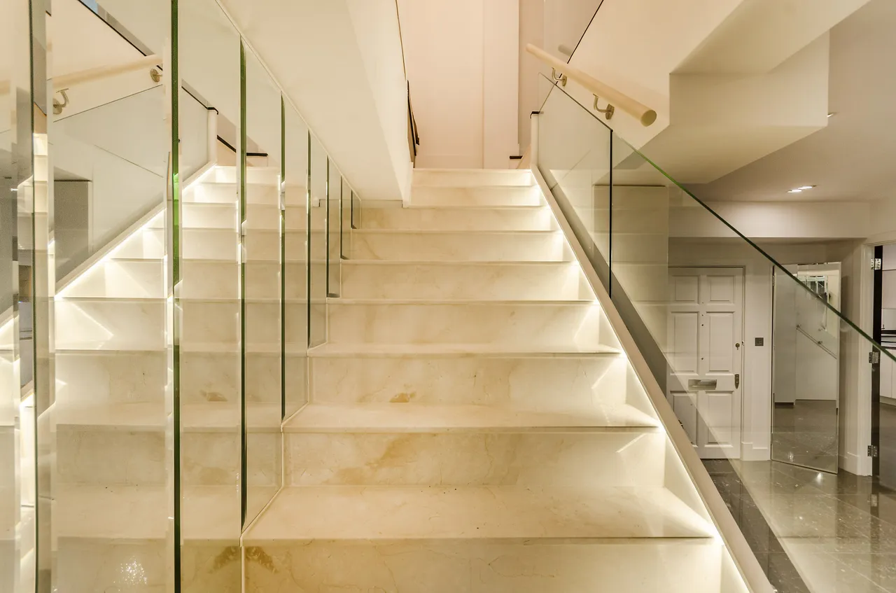 Flat 11, 192 Queens Gate, London, photo 8