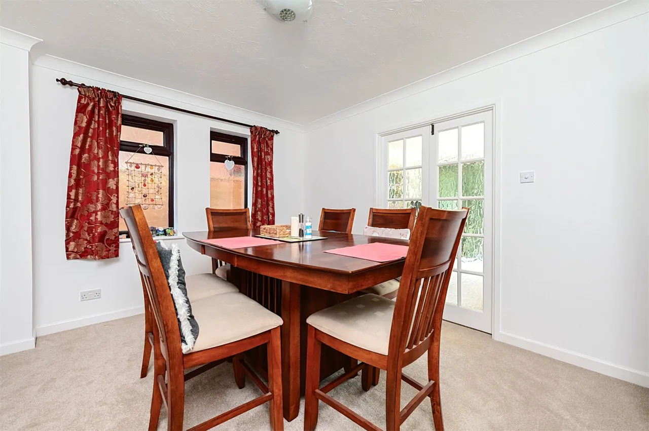 South Lane, Ash, Guildford, Surrey, GU12 6NJ, photo 5