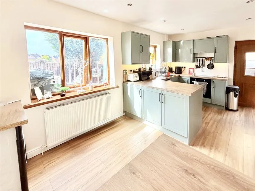 Wortley Avenue, Wombwell, Barnsley, S73, photo 7