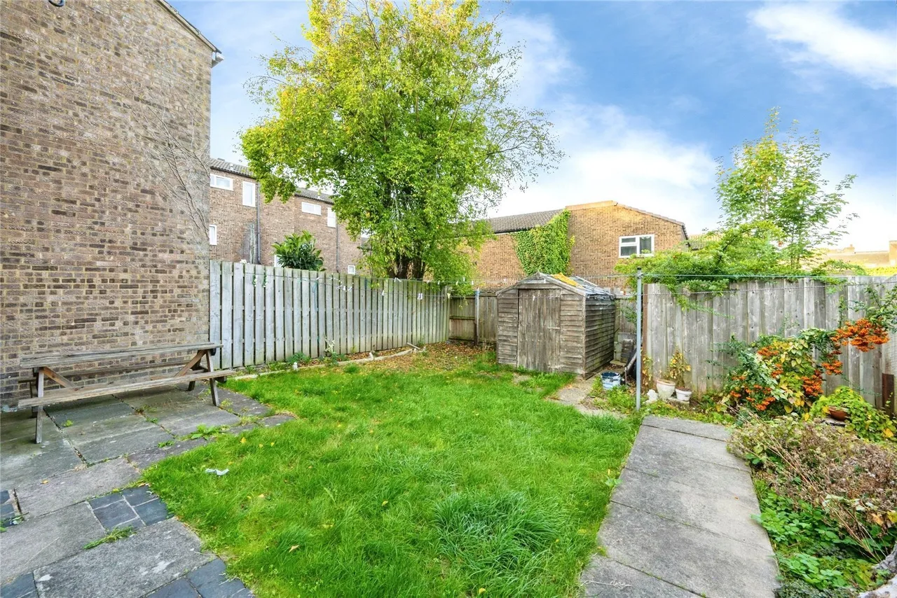 Elgar Path, Luton, LU2, photo 14