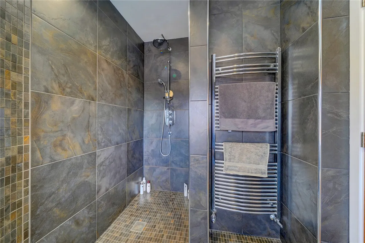 Lea End Lane, Hopwood, B48, photo 14