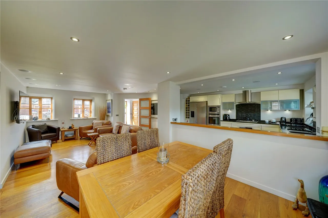 Lea End Lane, Hopwood, B48, photo 5