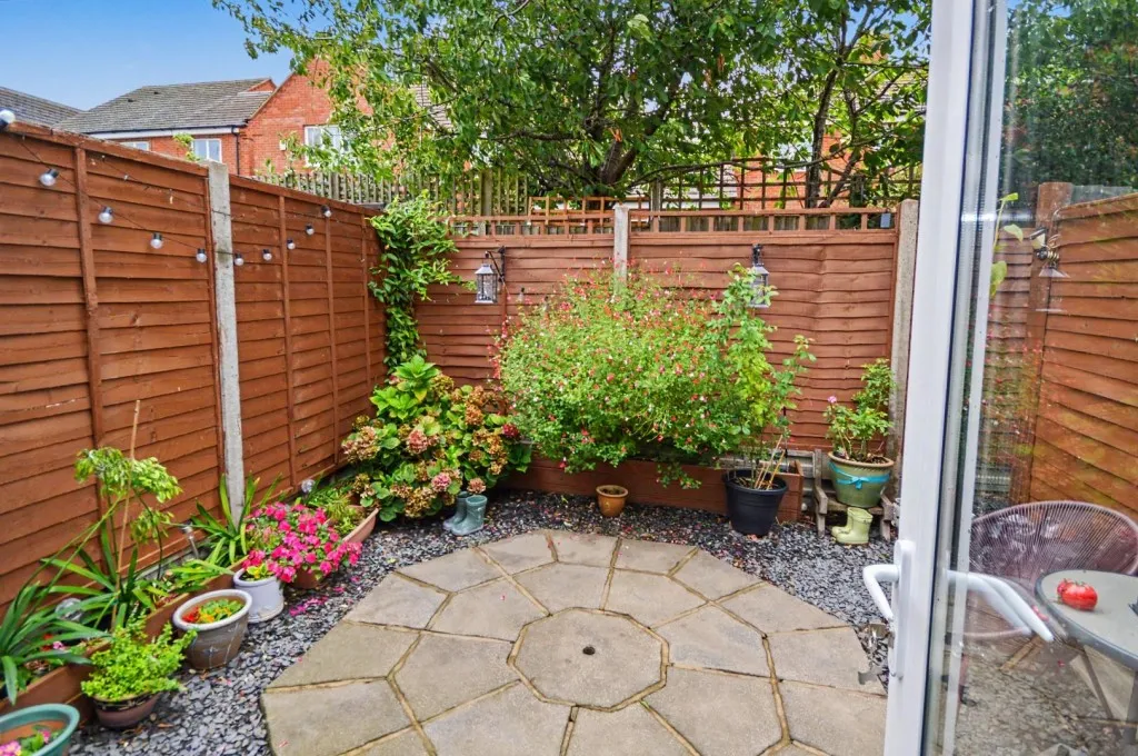 Compton Way, Earls Barton, photo 11