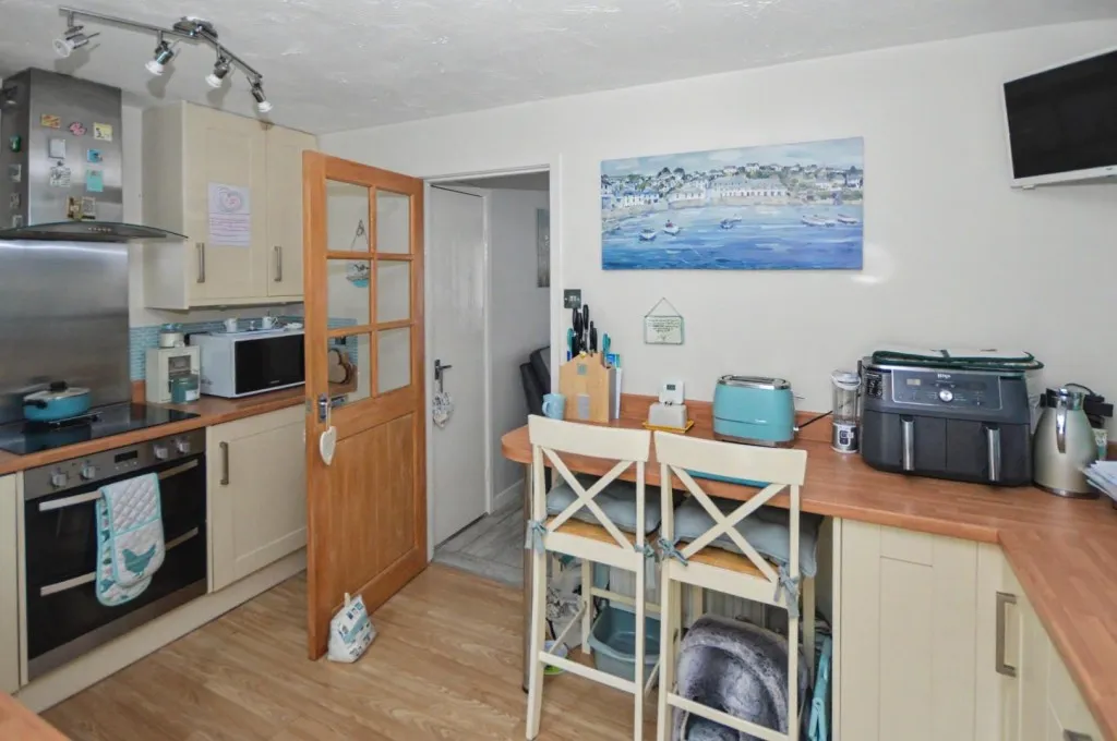 Compton Way, Earls Barton, photo 5