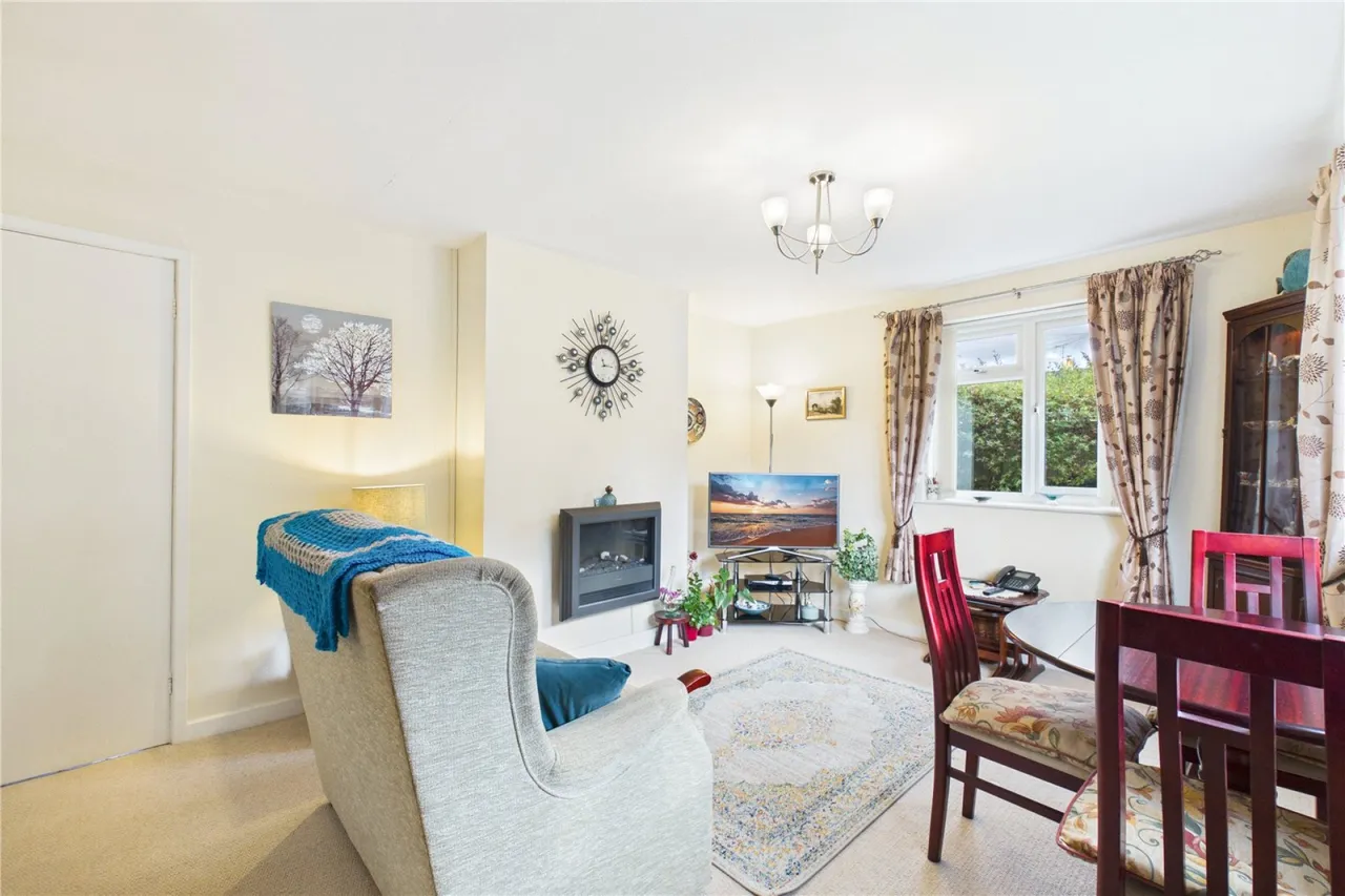 Andrews Close, Theale, RG7, photo 5