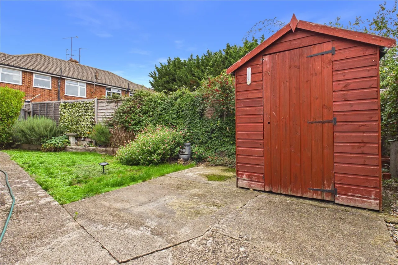 Andrews Close, Theale, RG7, photo 14