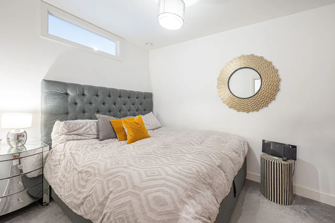 12 Bernera Walk, LONDON, photo 6