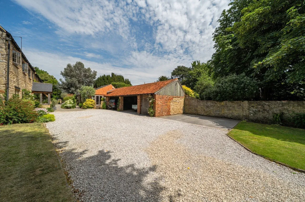 Carpenters Yard, Orlingbury, NN14, photo 16