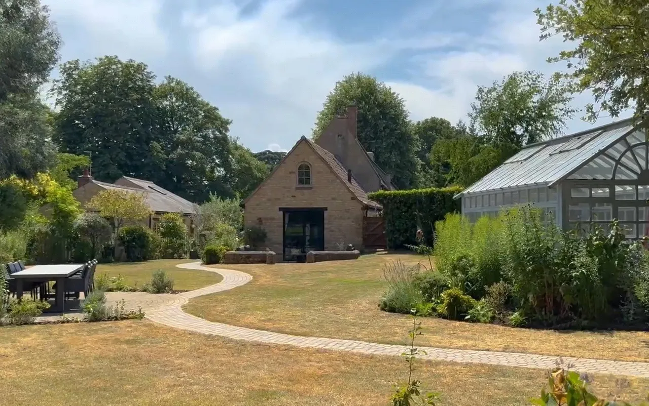 Carpenters Yard, Orlingbury, NN14, photo 27