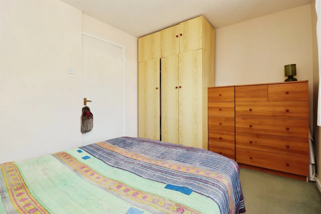 Neuville Way, Desborough, NN14, photo 12