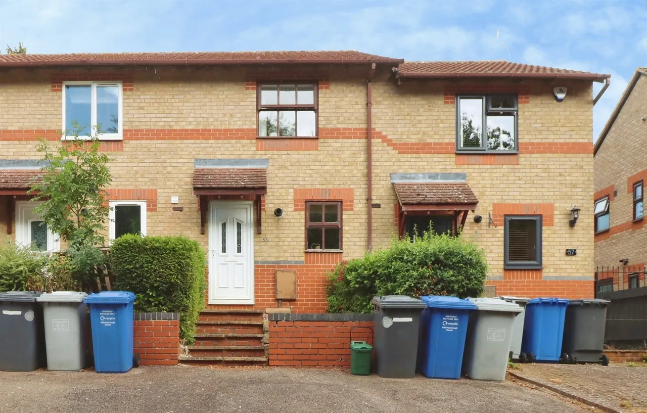 2 bed house for sale, Neuville Way, Desborough, NN14