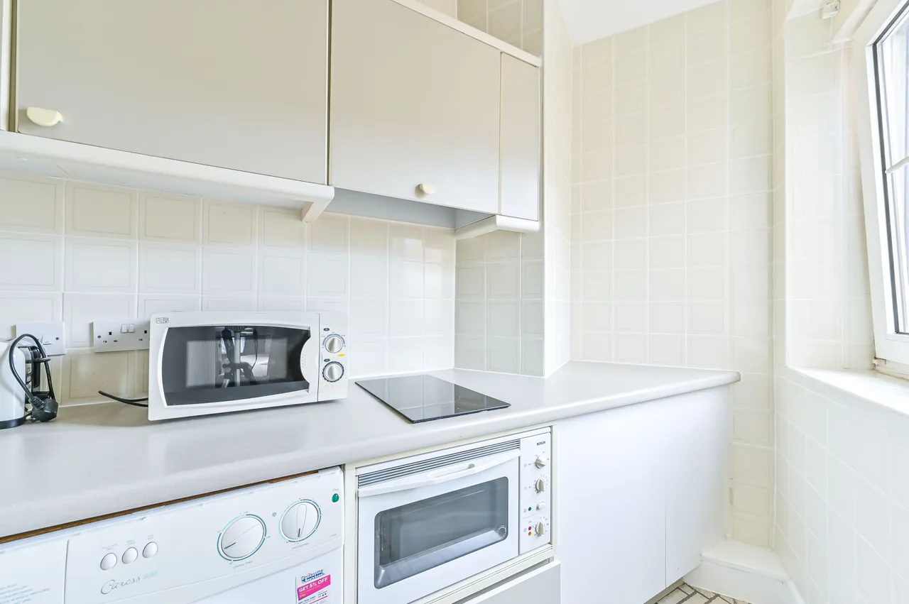 868 Chelsea Cloisters, Sloane Avenue, London, photo 10