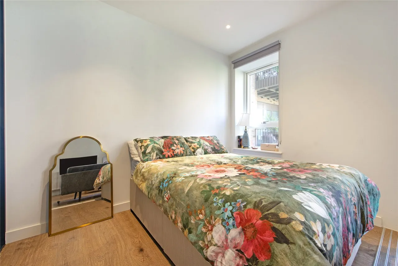 Mary Neuner Road, London, N8 0FA, photo 4