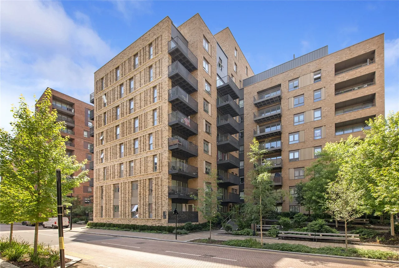 1 bed flat to rent — Mary Neuner Road, London, N8 0FA