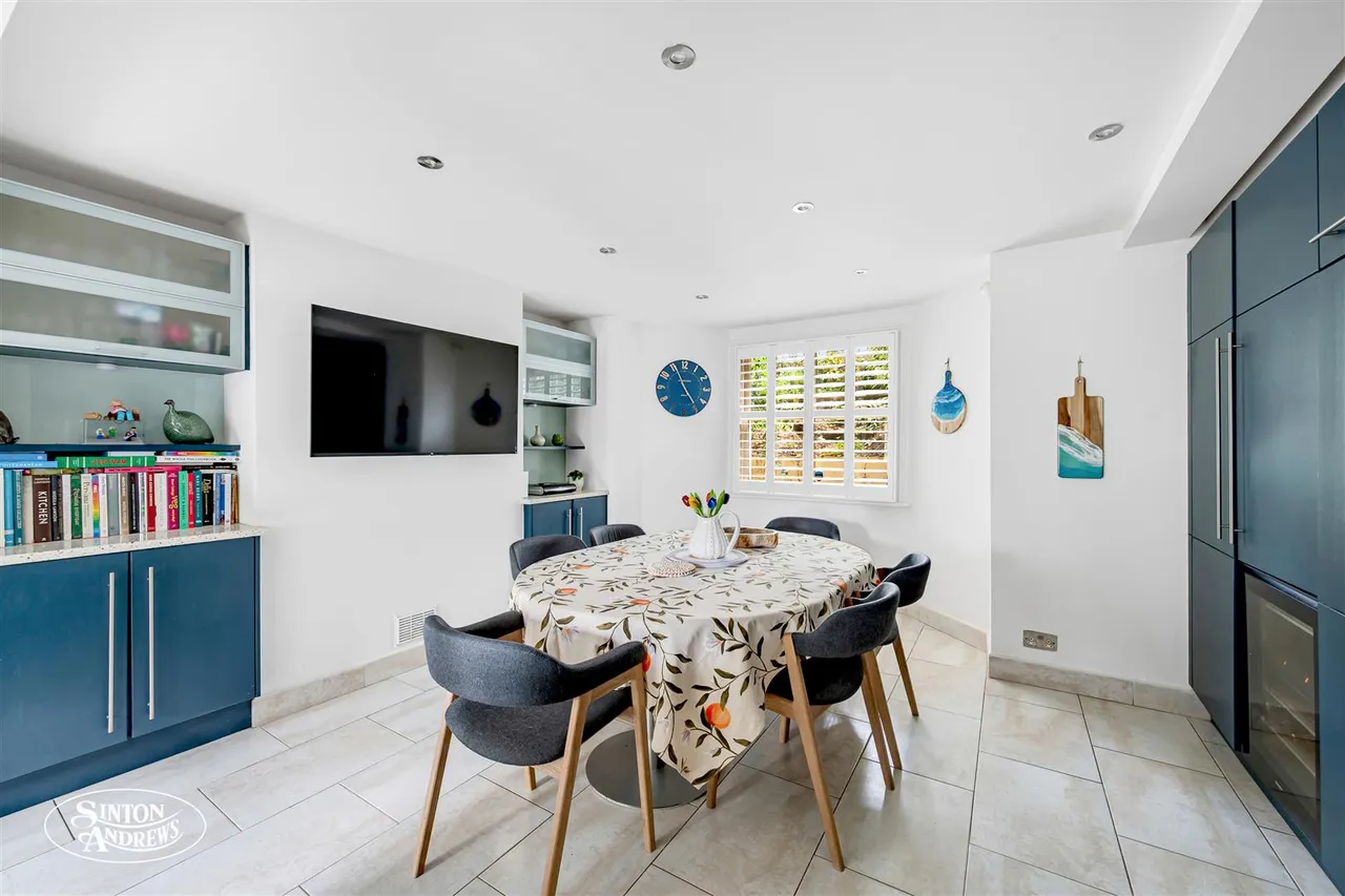 Broughton Road, West Ealing, photo 7