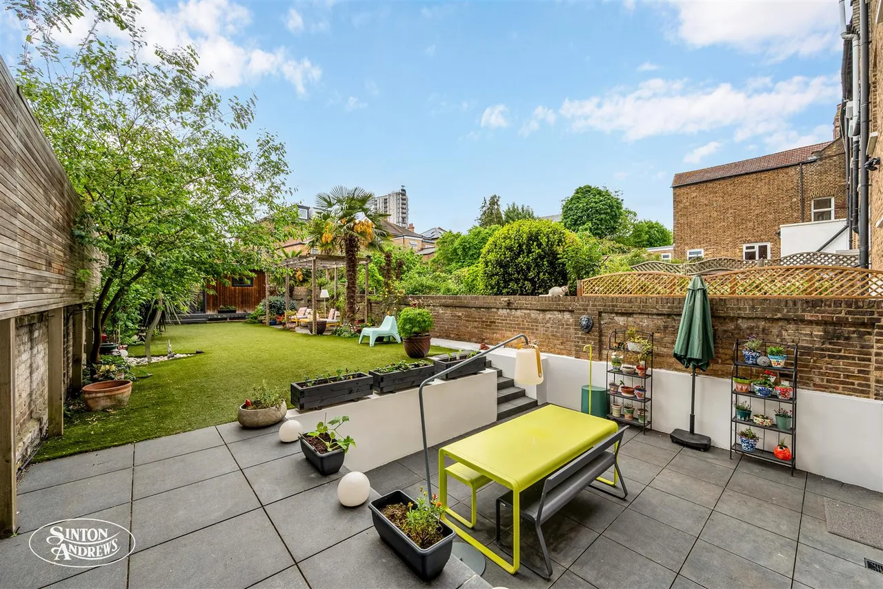 Broughton Road, West Ealing, photo 15
