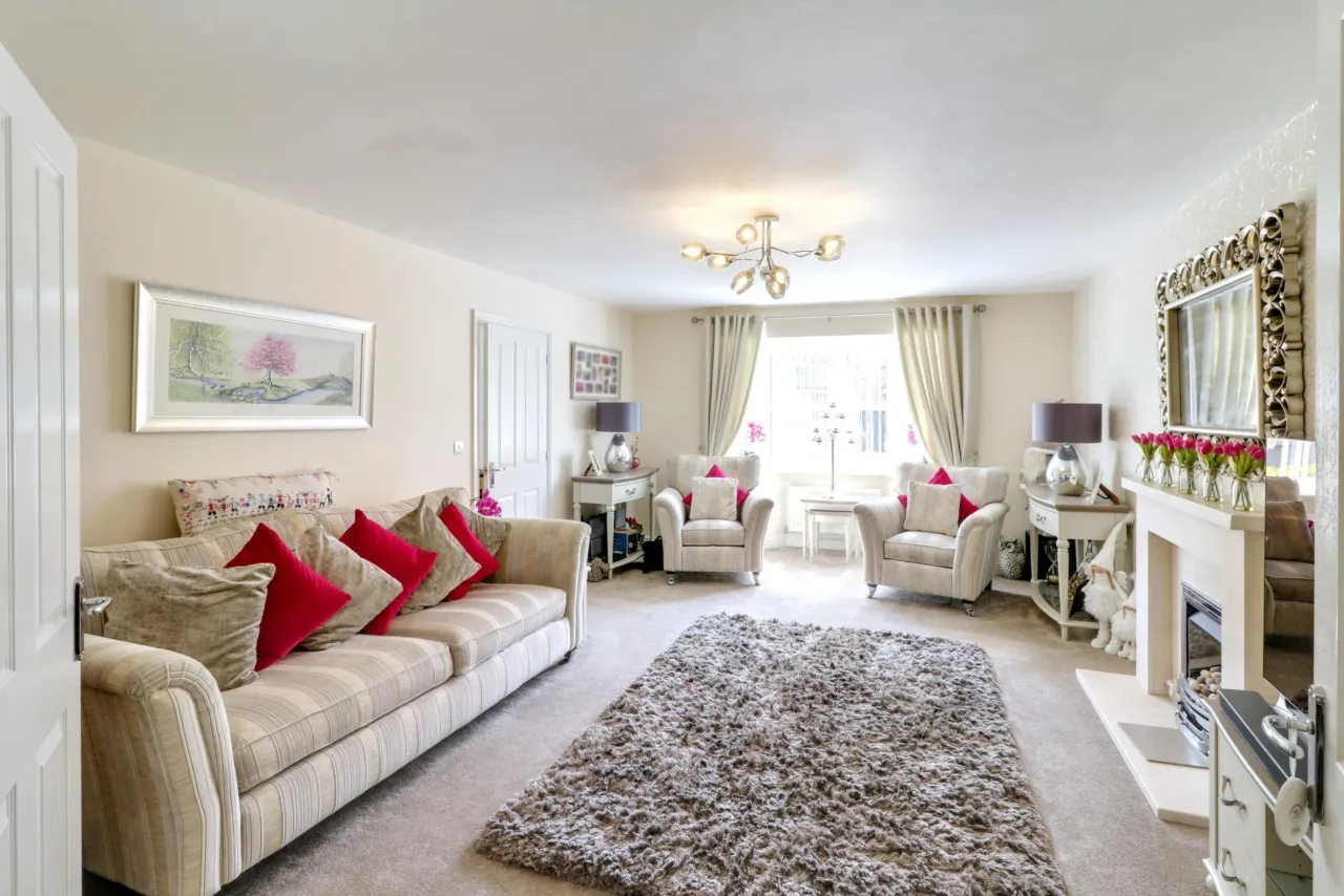 Malpas Close, Sandbach, photo 2