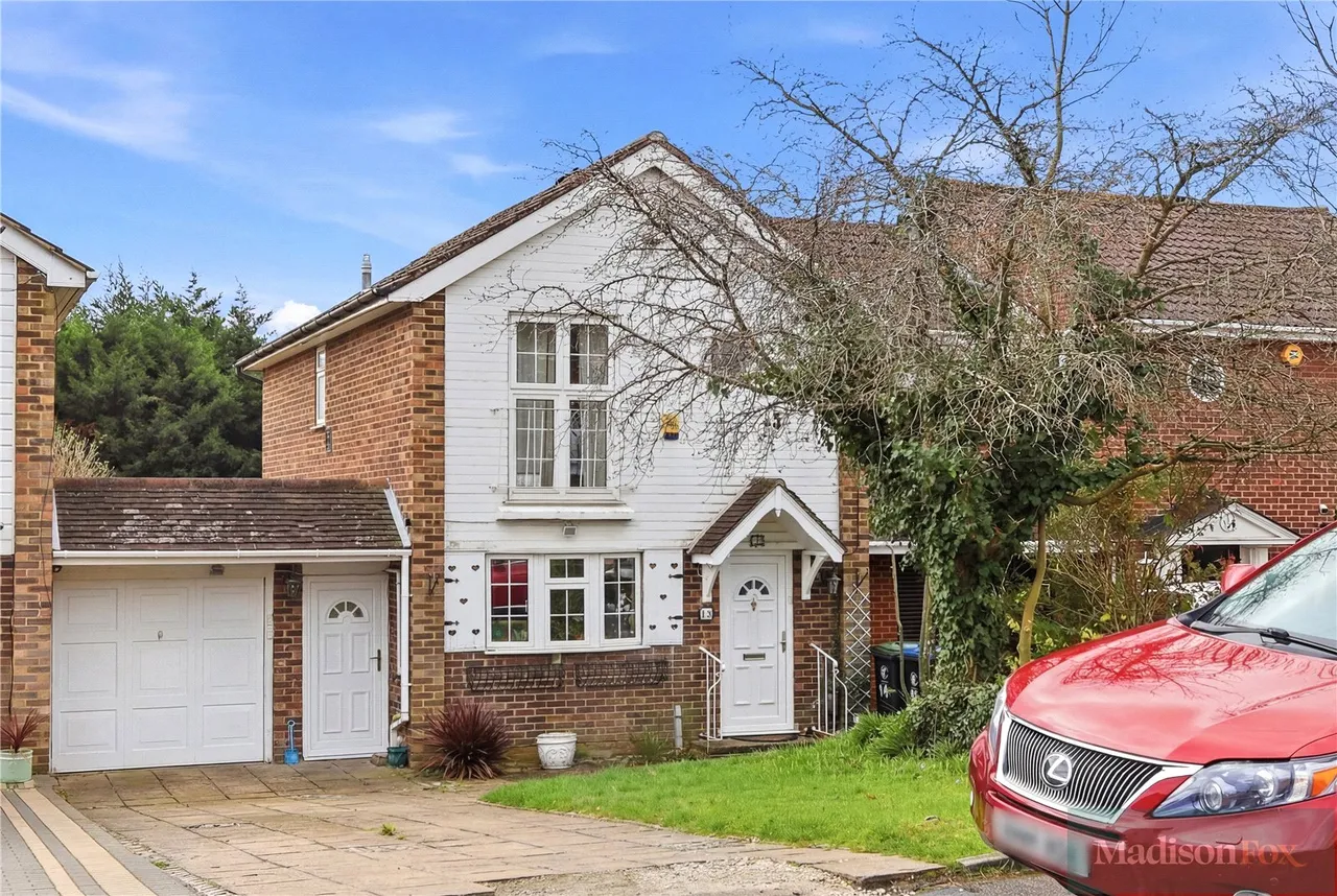 Alderton Rise, Loughton, IG10, photo 25