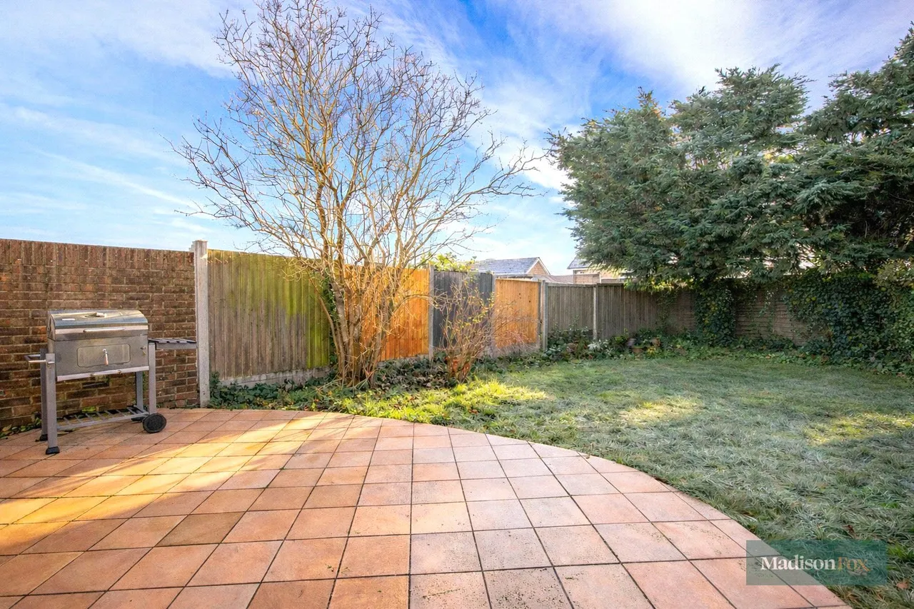 Alderton Rise, Loughton, IG10, photo 24