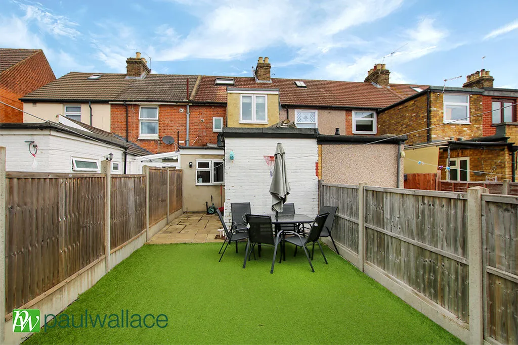 Dewhurst Road, Cheshunt, EN8, photo 13