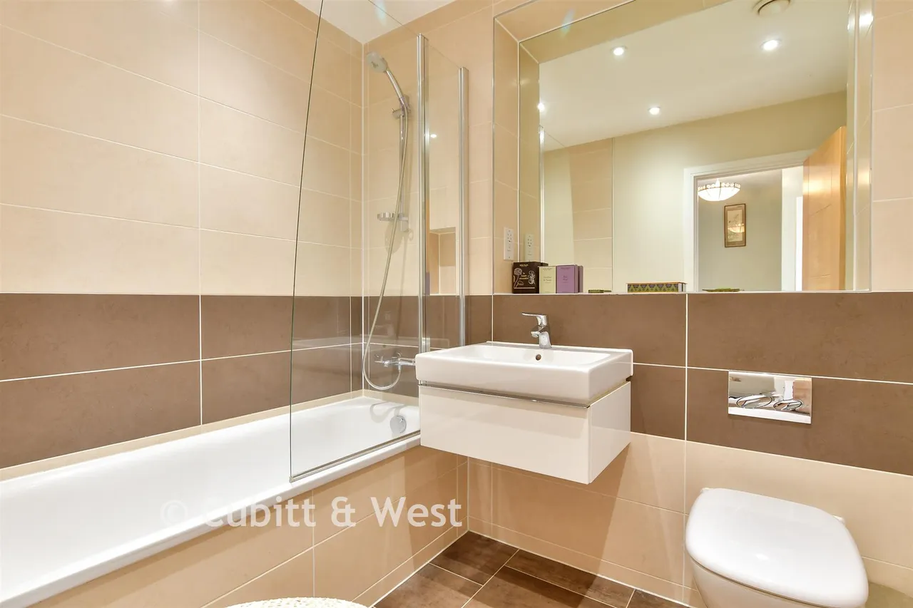 Kelmscott Way, Bognor Regis, PO21, photo 12