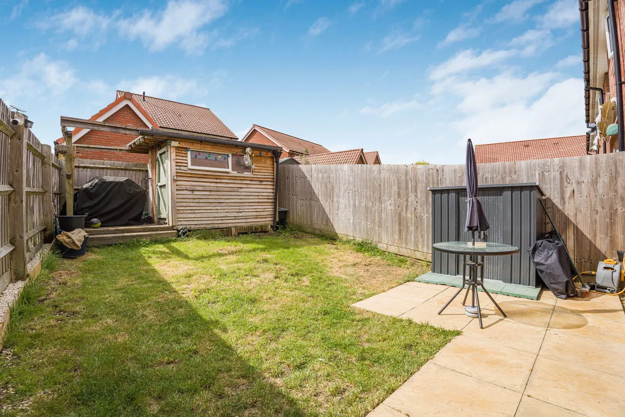 Honeysuckle Avenue, Leckhampton, GL53, photo 10