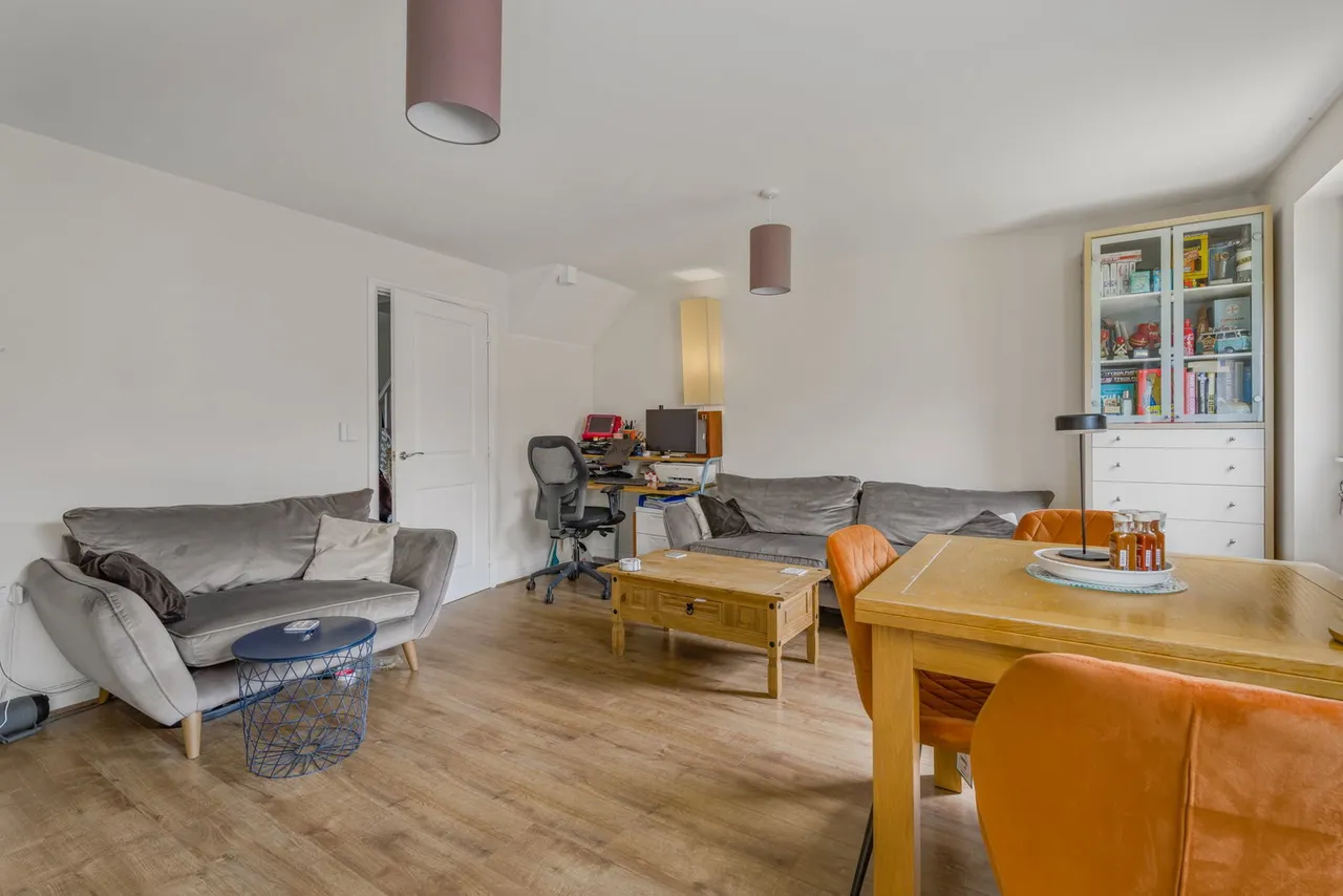 Honeysuckle Avenue, Leckhampton, GL53, photo 5