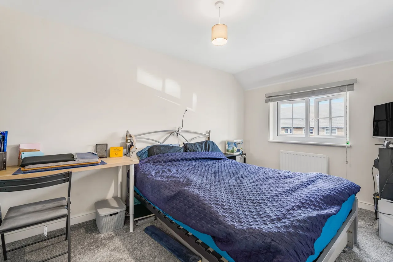 Honeysuckle Avenue, Leckhampton, GL53, photo 9