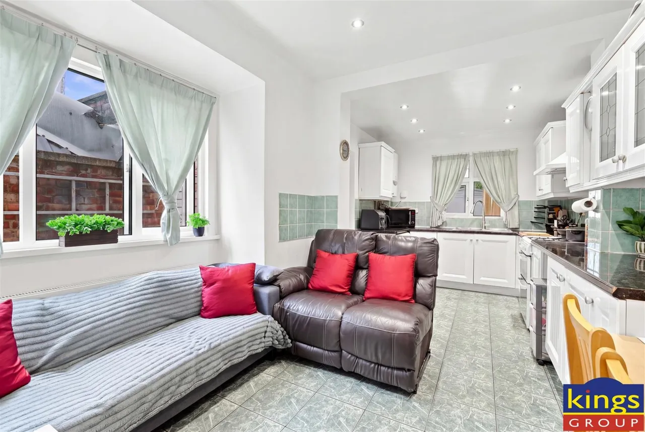 Tower Hamlets Road, London, photo 7