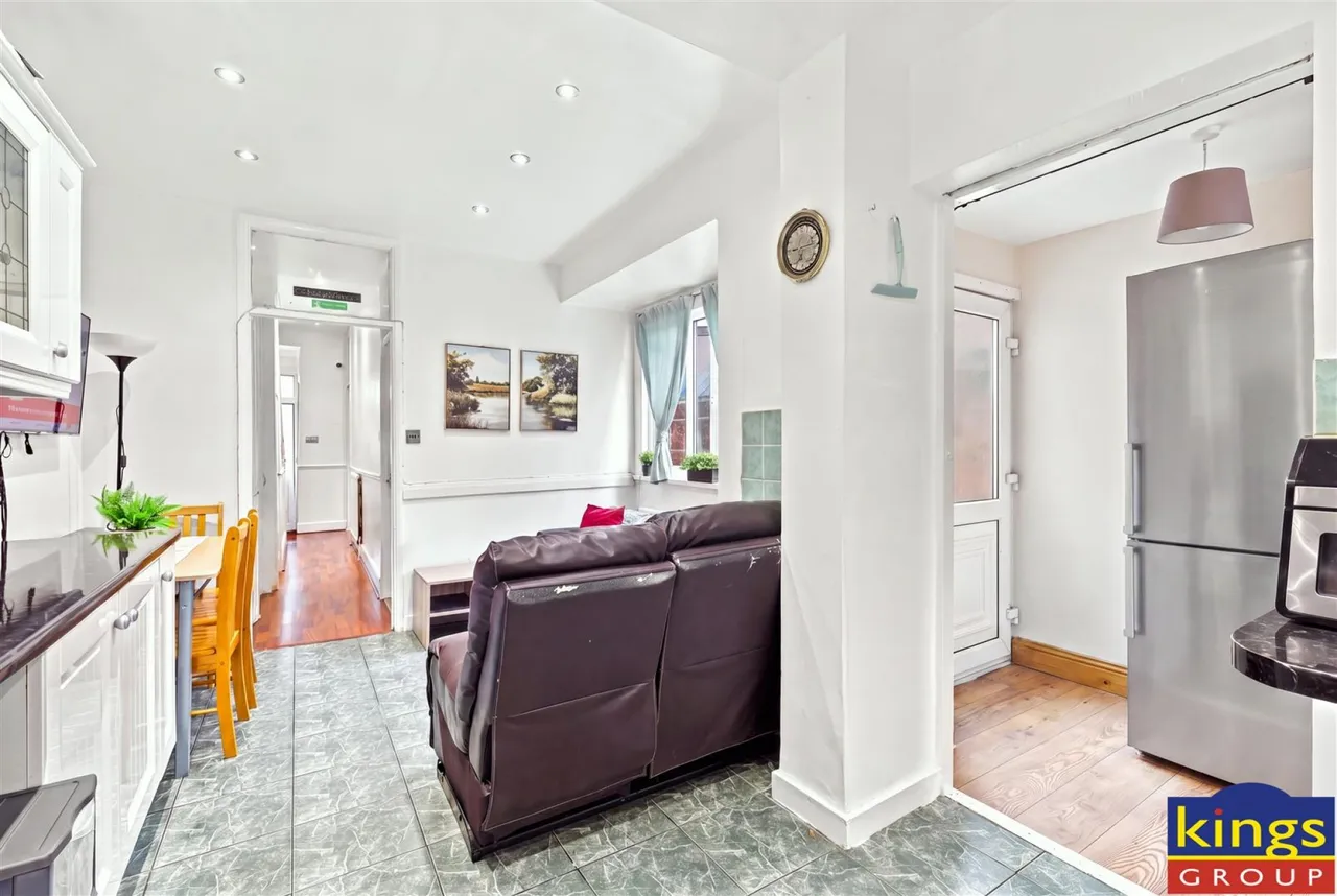 Tower Hamlets Road, London, photo 8