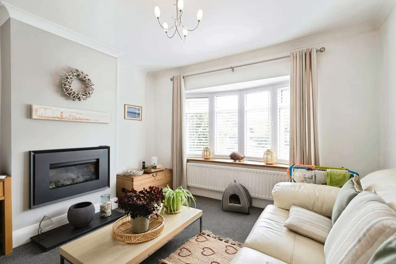 Northney Road, Hayling Island, PO11, photo 6