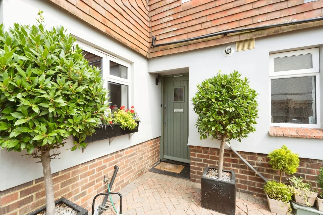 Northney Road, Hayling Island, PO11, photo 11