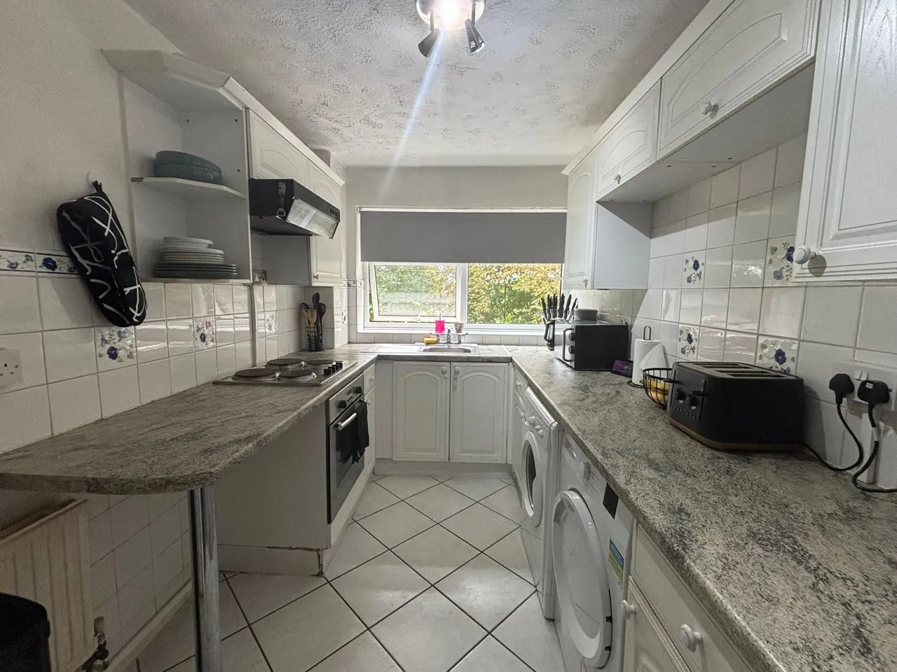 Sylvia Close, Basingstoke, RG21, photo 3