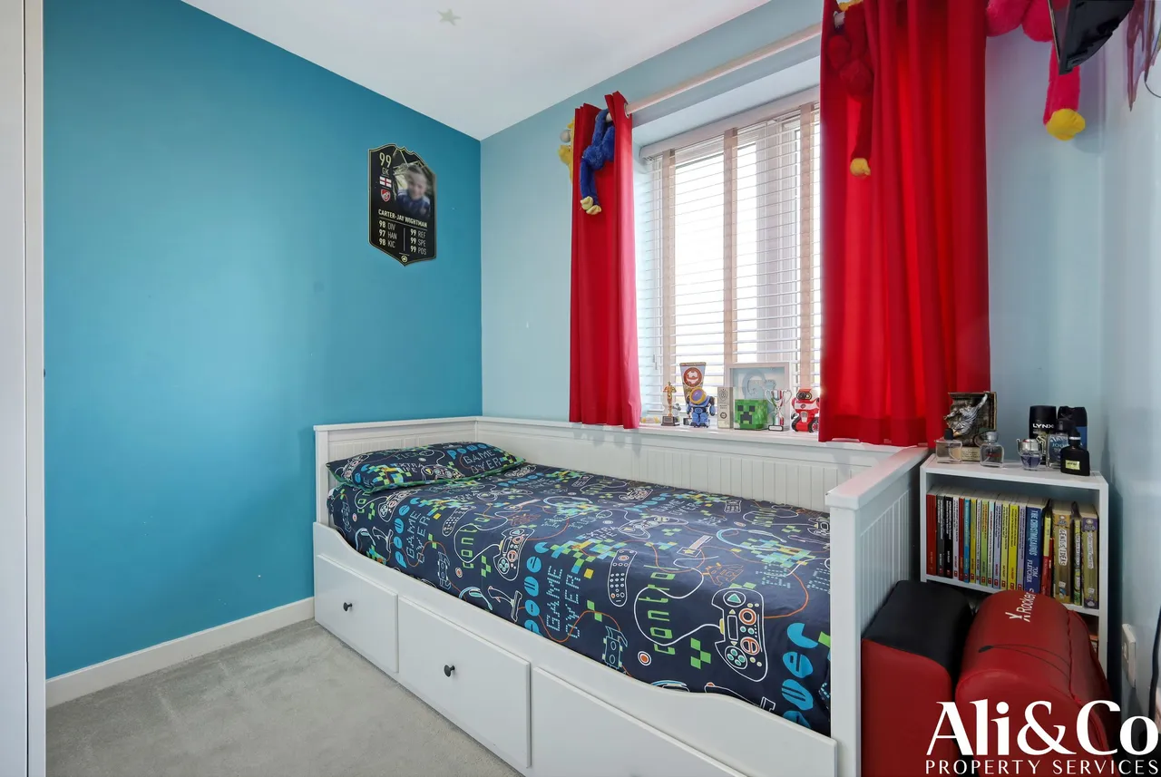 Woodside Close, Grays, Essex, RM16 2DN, photo 19